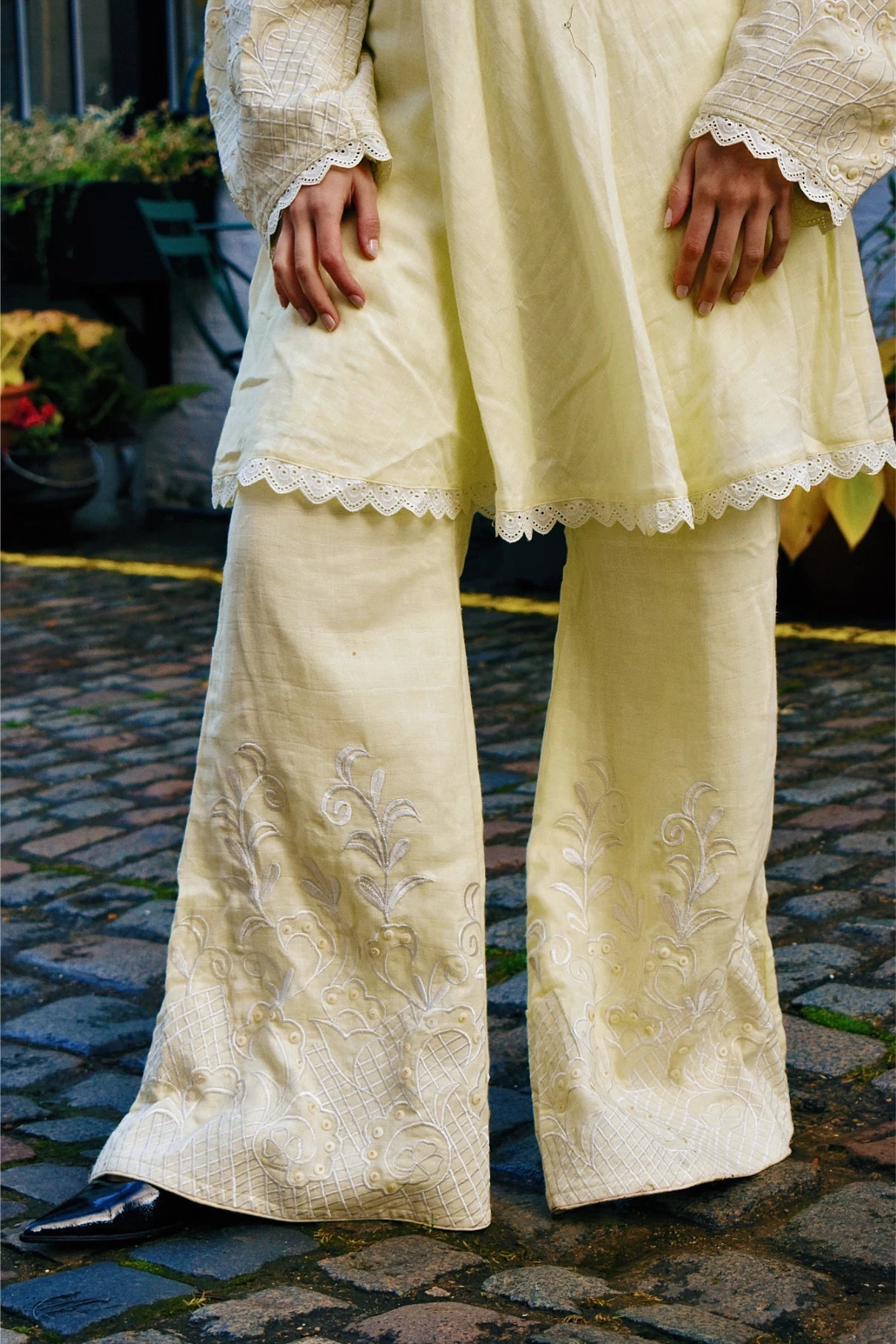 Daisy Delight | A Haldi Must-Have