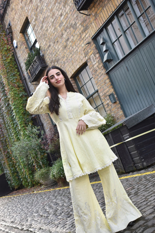 Daisy Delight | A Haldi Must-Have