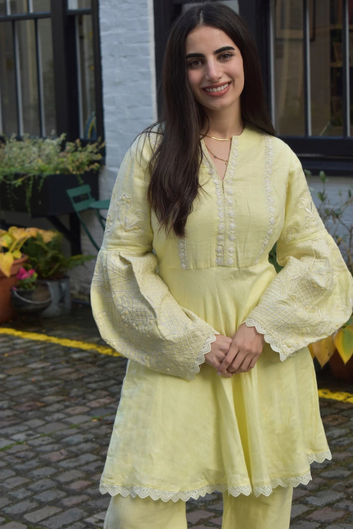 Daisy Delight | A Haldi Must-Have